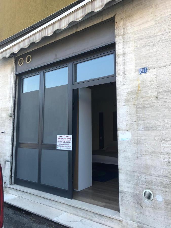 Monolocale Arredato Con Una Camera Apartment Parma Exterior photo